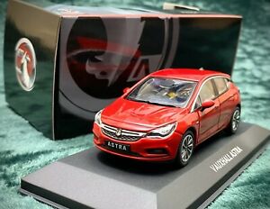 【送料無料】ホビー 模型車 モデルカー ボクソールアストラオペルアストラコレクタ＃モデルカーカラーレッドvauxhall astra mk7 opel astra k collector039;s model car 143 [colour red]