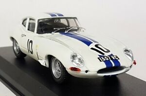【送料無料】ホビー 模型車 モデルカー スケールジャガータイプルマンモデルカーbest 143 scale 9022 jaguar e type le mans 1962 cunningham salvad model car