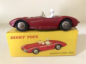 【送料無料】ホビー 模型車 モデルカー マセラティマセラティレースカーボックスハードモデルdinky maserati 2000 race car 22a 1958 good wbox hard to find model
