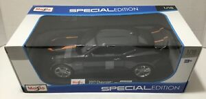 【送料無料】ホビー 模型車 モデルカー シボレーカマロモデルカーオレンジストライプ2017 chevrolet camaro fifty 118 model car maisto charcoal w orange stripes