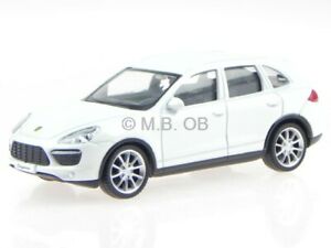 【送料無料】ホビー 模型車 モデルカー ポルシェカイエンホワイトporsche cayenne white modelcar 444012 rmz 143