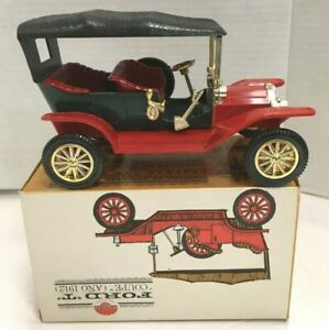 貨物輸送無料 業余 パターン車輪 例車輌 ビンテージモデルフォードプラスチックボックスvintage Nacoral 1912 Model T Ford 1103 Plastic Toy Car In Box Free Ship Colegiovictorhugo Cl