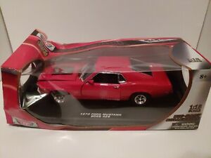 【送料無料】ホビー 模型車 モデルカー スケールモデルカーフォードムスタングボスレッドmotormax 118 scale model car 1970 ford mustang boss 429 red