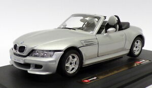 【送料無料】ホビー 模型車 モデルカー スケールモデルカーロードスターシルバーburago 124 scale model car 15049 bmw m roadster silver