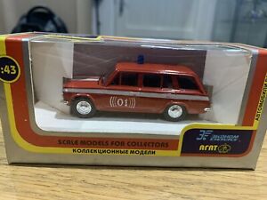 【送料無料】ホビー 模型車 モデルカー ボルガスタッフレッドモデルカーソビエトロシアgaz 3102 volga fire staff agat mossar tantal 143 143 red model car ussr russia