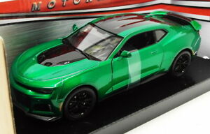 【送料無料】ホビー 模型車 モデルカー スケールモデルカーシボレーカマログリーンmotormax 124 scale model car 79351 2017 chevrolet camaro zl1met green