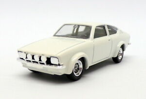 【送料無料】ホビー 模型車 モデルカー スケールモデルカーオペルクーペラリーsolido 143 scale model car 97 opel kadette gte coupe rally