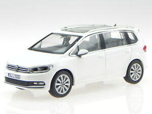 【送料無料】ホビー 模型車 モデルカー ホワイトダイカストvw touran 2015 white diecast modelcar 840029 norev 143