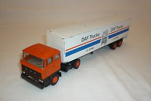 【送料無料】ホビー 模型車 モデルカー カーメタルモデルトターボックストレーラlion car metal model daf tractor with box trailer 150 1div32