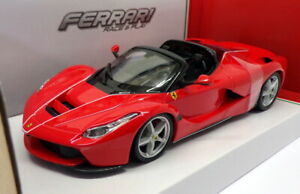 【送料無料】ホビー 模型車 モデルカー スケールモデルカーフェラーリスポーツburago 124 scale model car 1826022rp ferrari laferrari sportred