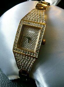 【送料無料】腕時計 ブランドデザイナーウォッチbrand ladies glitzy guess designer watch|hokushin