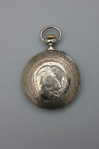 【送料無料】腕時計　シルバーneusilber taschenuhr mit pferdekopf, um 1900