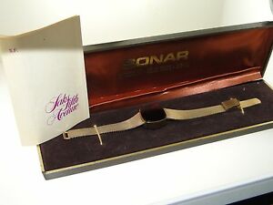 【貨物輸送無料】ウオッチ ヴィンテージサックスソナーソリッドステートデジタルvintage saks fifth avenue sonar electronic solid state digital wristwatch wbox