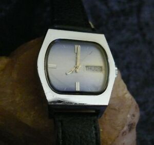 【送料無料】腕時計　ヴィンテージメンズウォルサムrare vintage 1970s mens waltham 17 jewels wind up wrist watch