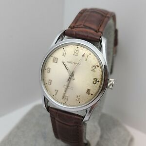 【送料無料】腕時計　ヴィンテージウォルサムメンズマニュアルジュエルスイスvintage waltham b 067 q mens manual winding watch fhf st 96 17jewels swiss 60s