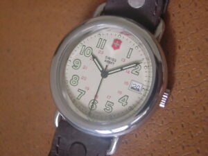 【貨物輸送無料】ウオッチ ヴィンテージスイスアーミーメンズvintage swiss army mens wrist watch  cavalry