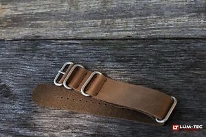 【送料無料】腕時計　ブラウンレザーミリタリーストラップステンレススチールリングlumtec genuine oe brown leather military strap with stainless steel rings