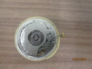 【貨物輸送無料】ウオッチ  genuine ?  eta cal2892 a2