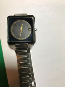【貨物輸送無料】ウオッチ モントレゼニスクオーツフォンクオーネビエンmontre zenith quartz m 903 3351 fonctionne bien