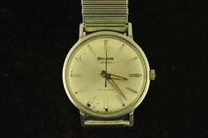 【貨物輸送無料】ウオッチ ヴィンテージメンズブロバエアロジェットキャリバーアラックキーピングvintage mens bulova aerojet automatic wristwatch caliber 11 alac keeping time