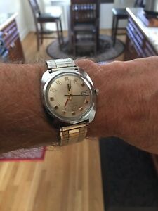 【貨物輸送無料】ウォッチ ヴィンテージタイムスタイムゾーンァーvintage 1974 timex time zone gmt runs great make an er