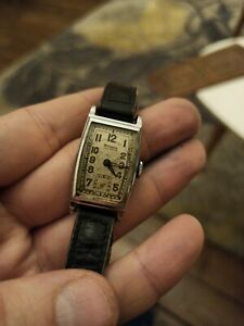 【貨物輸送無料】ウオッチ モントレニヴァダアートデコメカニークフォンクオーネmontre nivada art deco mecanique fonctionne