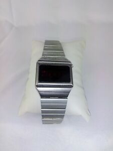 【送料無料】腕時計　ヴィンテージジレットステンレスメンレッドレッドデジタルウォッチワークスvintage gillette stainless steel mens reflex 305 red led digital watch works 40,287円