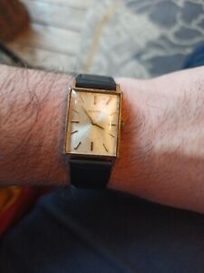 【送料無料】腕時計　モントレゼニスプラークフォンチオンヌmontre zenith rectangle plaque or fonctionne