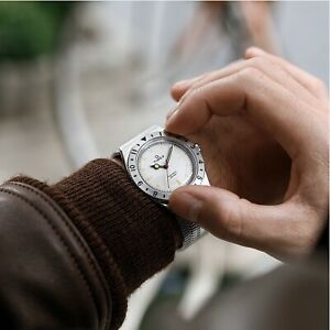 【貨物輸送無料】ウオッチ タイムスホディンキーブランドq timex hodinkee limited edition  brand   unopened  untouched
