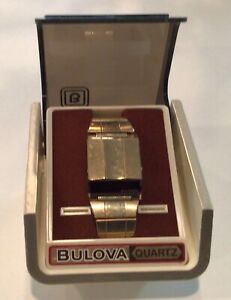 【貨物輸送無料】ウオッチ オリジナルボックスゴールドブローバデジタルウォッチbulova digital watch インチ gold with original box