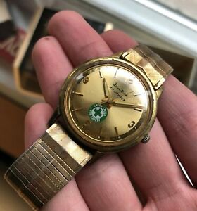 【送料無料】腕時計 ヴィンテージブローバゴールドキャップブレスレットオリジナルボックスvintage bulova automatic gold capped w bracelet and original box