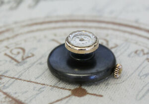 【貨物輸送無料】ウオッチ アンティークボタンホールウォッチブトンホールウォッチスイスschone rare antike knopfloch uhr buton hole watch swiss
