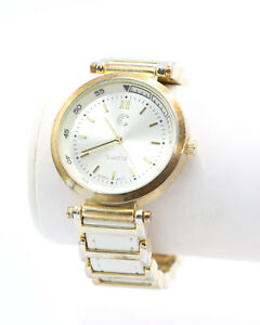 【送料無料】腕時計　ヴィンテージゴールドトーンホワイトレザーウォッチバッテリーvintage 1990s gold tone and white leather watch, battery