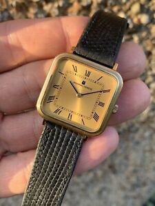 【貨物輸送無料】ウオッチ ヴィンテージユニバーサルジュネーブメンズスクエアウォッチスイスメイドvintage universal geneve handwinding mens square watch swiss made 30,2x35,2粍