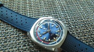 【送料無料】腕時計　モントレプロジェエレクトロカニックノーティックスキーレスタウロスmontre plongee electromecanique lip nautic ski r184 restauree revisee garantie