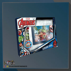 【送料無料】腕時計　マーベルアベンジャーズデジタルウォッチウォレットセットmarvel avengers digital watch wallet gift set