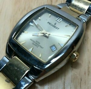 【送料無料】腕時計　プジョーメンズデュアルトーンバレルアナログクォーツウォッチバッテリーpeugeot mens 30m dual tone barrel analog quartz watch hours~date~ battery