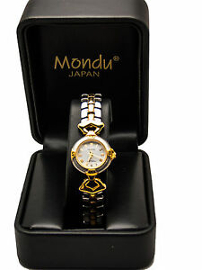 【送料無料】腕時計　ラウンドケースリンクアナログクォーツウォッチmonduwomens goldsilver finish round case links analog quartz watch 13,286円