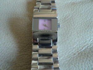 【送料無料】腕時計　レディースクーカイクォーツladies kookai ko190pk quartz watch working