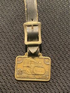 【送料無料】腕時計　ヴィンテージハーベスターウォッチフォブレザーストラップvintage international harvester watch fob w leather strap
