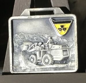【送料無料】腕時計　マッセイファーガソンホイールローダーウォッチmasseyferguson wheel loader heavy machinery equipment watch fob mal16