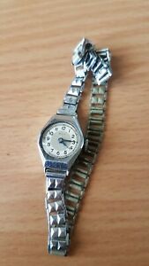 【送料無料】腕時計　トレスジョリーモントルアートデコボーアデアネメカニクフォンティオンネtres jolie montre art deco bhoa des annees 60 mecanique fonctionne