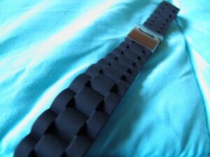 【貨物輸送無料】ウォッチ フォートブレスレットゴンメシリコーンシュルブークルデプロイアンテ18 粍 efficace et fort bracelet gomme silicone sur boucle deployante 男女兼用腕時計-腕時計