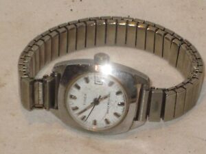 【送料無料】腕時計　ヴィンテージvintage timex water resistant wind up watch great britain mfg date time *
