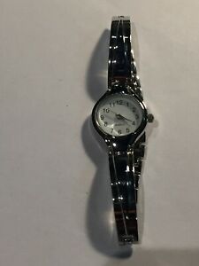 【送料無料】腕時計　ビジューモントルクォーツエレヴィザーボンエタットbijoux montre quartz a reviser bon etat 8724