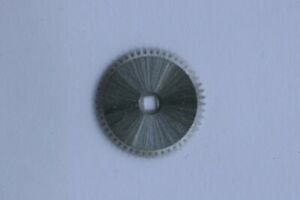 【送料無料】腕時計　ロンジンパートロシェラチェットホイールロシェットlongines 12,68z part 415 rochet ratchet wheel rocchetto nos