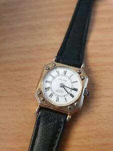 【貨物輸送無料】ウォッチ ジョリーモントルルビスメカニクフォンチオンネtres jolie montre hero 17 rubis mecanique  fonctionne 腕時計-男女兼用腕時計