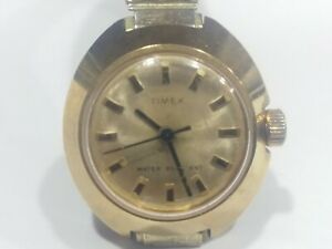 【送料無料】腕時計　ヴィンテージレディースタイムスマニュアルリストウォッチvintage ladies timex manual wind wrist watch working condition