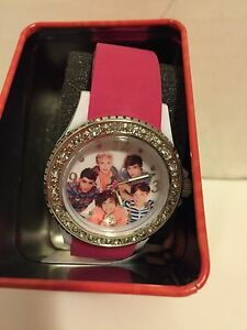 【送料無料】腕時計　ワンone direction signature watch 1d