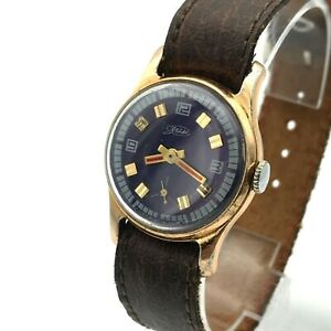 【送料無料】腕時計　ソビエトパープルメンポベダロシアソレアサービスzim small golden soviet wristwatch purple men pobeda russian ussr rare serviced